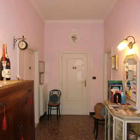 Pollio Nocleg ze śniadaniem 3*