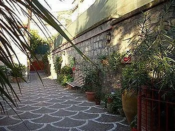 Bed & Breakfast Pollio 3*